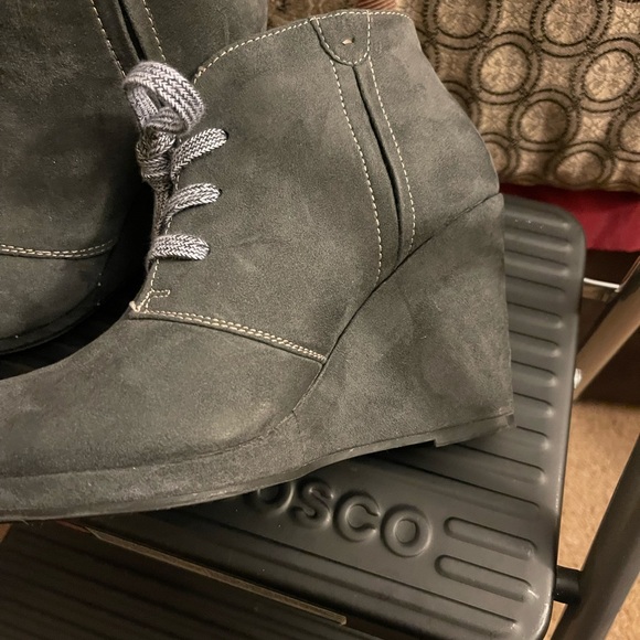 Gently use cute gray boots. These are the perfect addition to your closet - Picture 2 of 3